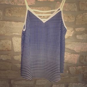 Geometric Grid Ombre Grid Print Top by Pixley